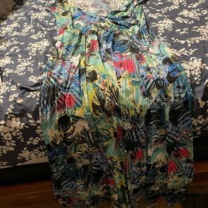 Very pretty tropical dress